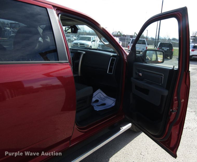 image for item DH8433 2013 Dodge Ram 1500 Crew Cab pickup truck