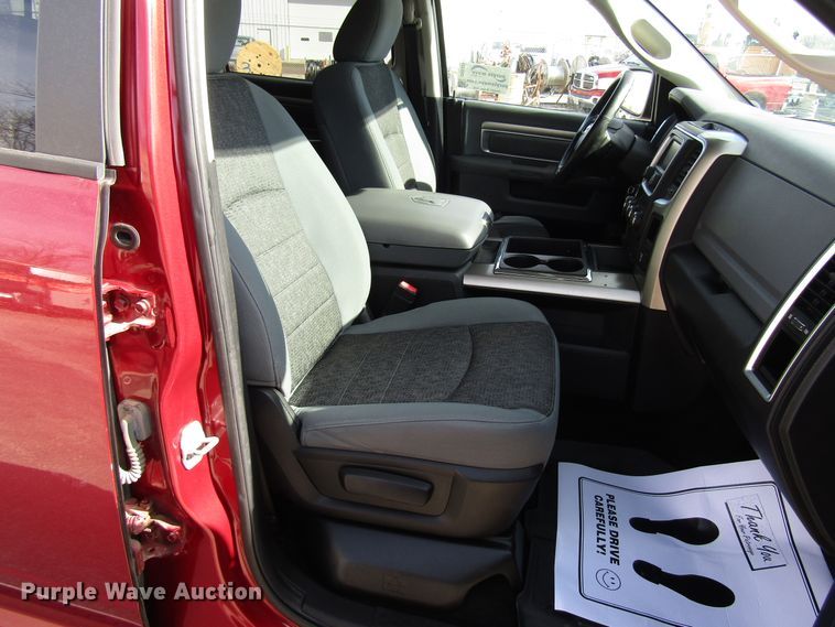 image for item DH8433 2013 Dodge Ram 1500 Crew Cab pickup truck