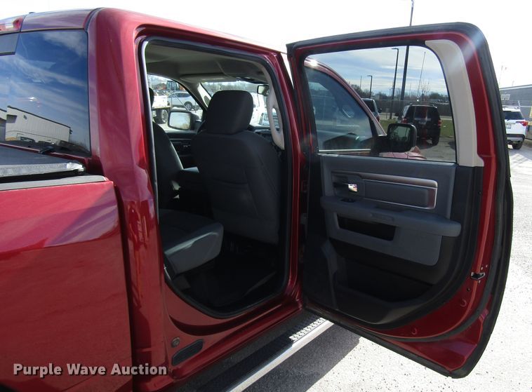 image for item DH8433 2013 Dodge Ram 1500 Crew Cab pickup truck