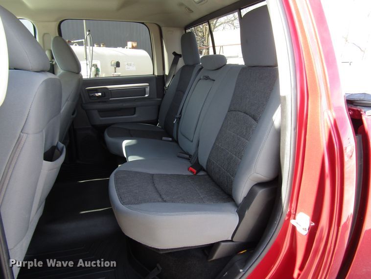 image for item DH8433 2013 Dodge Ram 1500 Crew Cab pickup truck