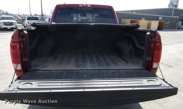 image for item DH8433 2013 Dodge Ram 1500 Crew Cab pickup truck