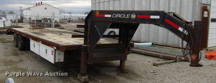 image for item DH8436 2004 Circle M equipment trailer