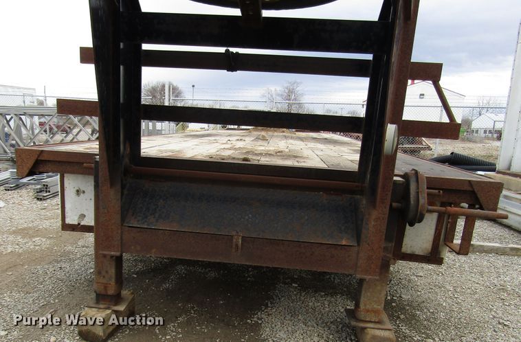 image for item DH8436 2004 Circle M equipment trailer