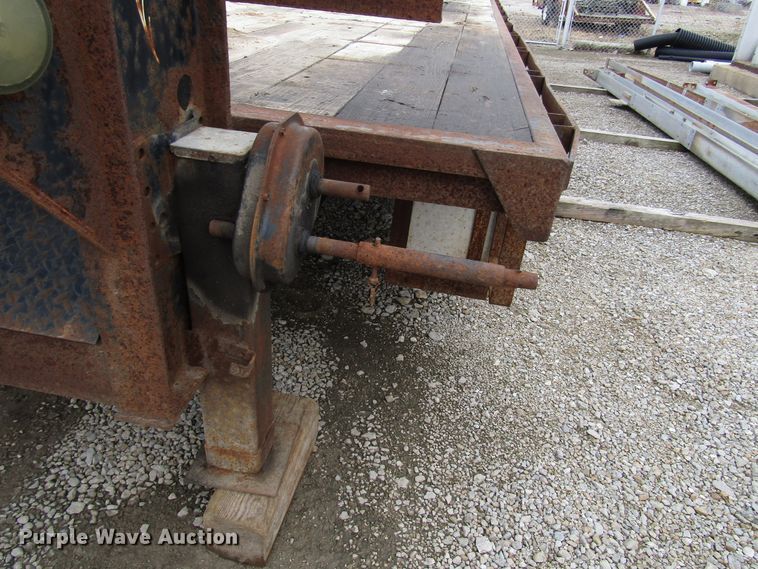 image for item DH8436 2004 Circle M equipment trailer