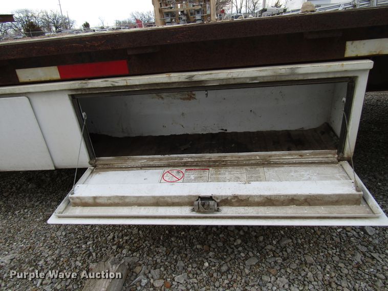 image for item DH8436 2004 Circle M equipment trailer