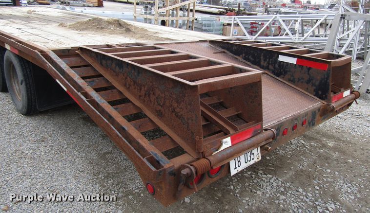 image for item DH8436 2004 Circle M equipment trailer