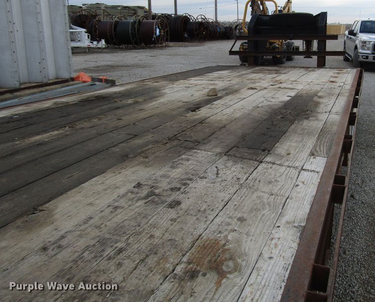 image for item DH8436 2004 Circle M equipment trailer