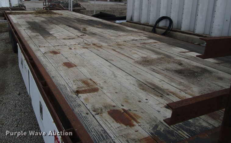 image for item DH8436 2004 Circle M equipment trailer