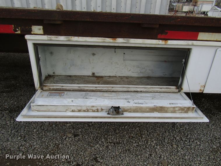 image for item DH8436 2004 Circle M equipment trailer