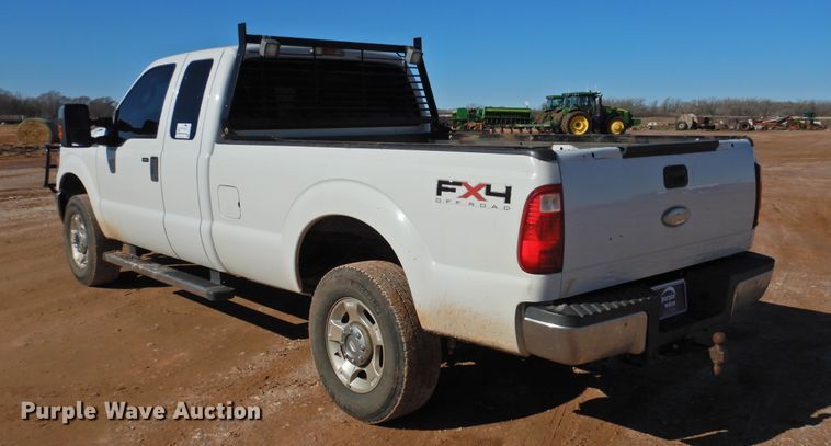 image for item DI0024 2011 Ford F350 Super Duty SuperCab pickup truck