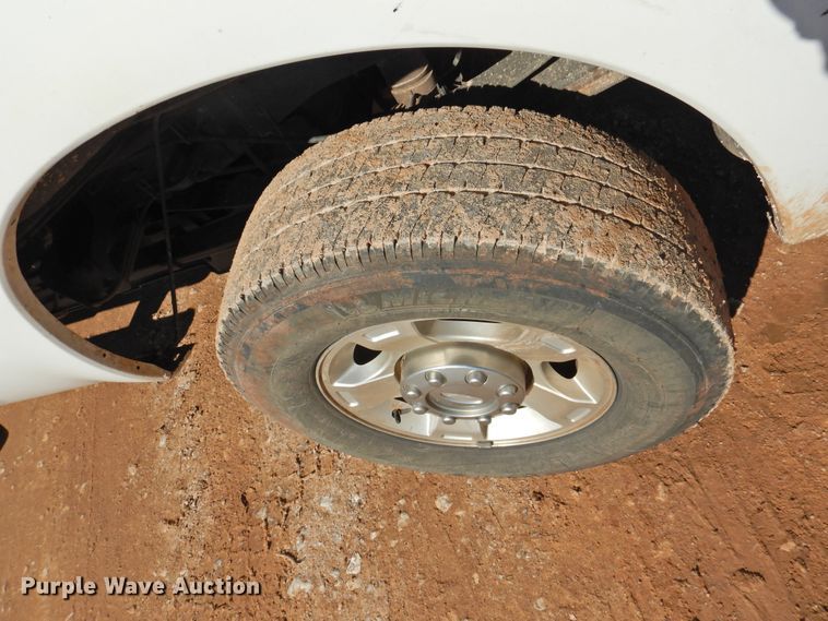 image for item DI0024 2011 Ford F350 Super Duty SuperCab pickup truck