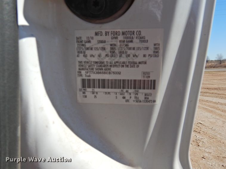 image for item DI0024 2011 Ford F350 Super Duty SuperCab pickup truck