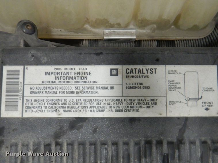 image for item DI2446 2006 Chevrolet Silverado 2500HD flatbed pickup truck