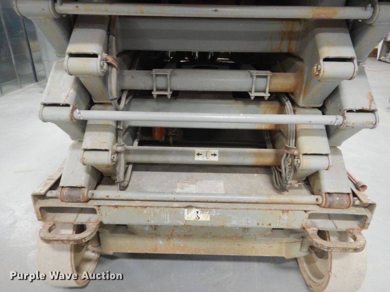 image for item DI2449 2010 Skyjack SJIII 4632 scissor lift