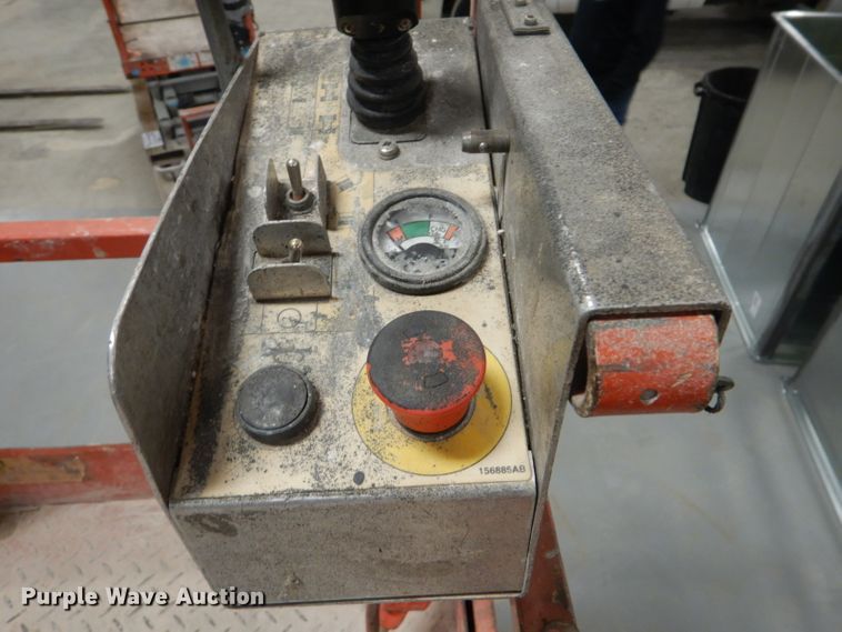 image for item DI2449 2010 Skyjack SJIII 4632 scissor lift