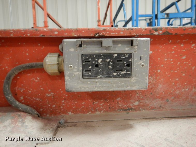 image for item DI2449 2010 Skyjack SJIII 4632 scissor lift