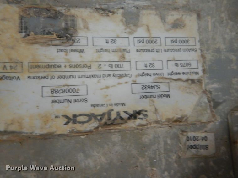 image for item DI2449 2010 Skyjack SJIII 4632 scissor lift