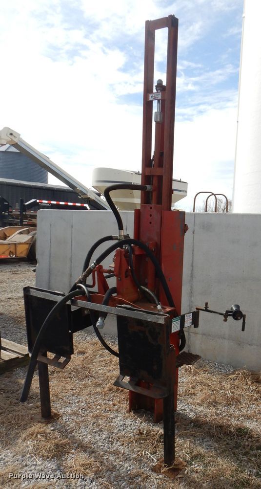 image for item DI9231 Shaver HD10 skid steer post driver