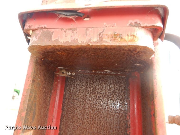 image for item DI9231 Shaver HD10 skid steer post driver