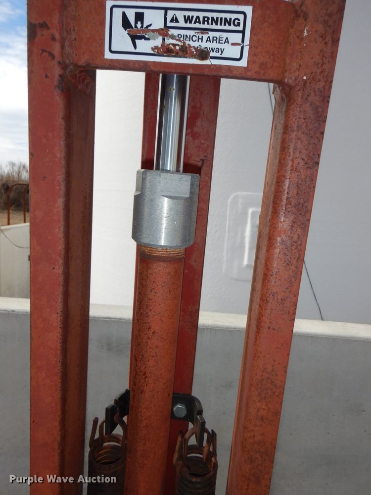 image for item DI9231 Shaver HD10 skid steer post driver