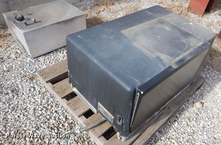 image for item DI9232 Onan generator