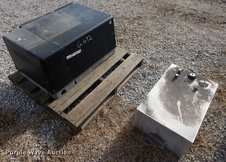 image for item DI9232 Onan generator