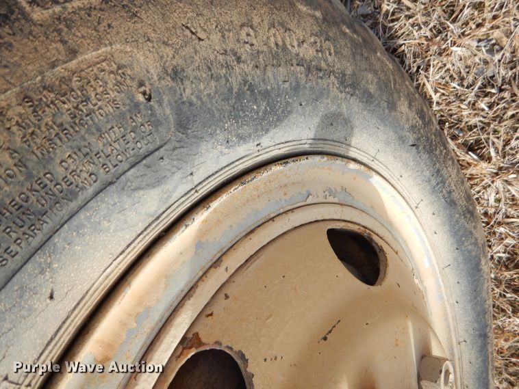 image for item FA9962 1968 Reo M35 flatbed truck