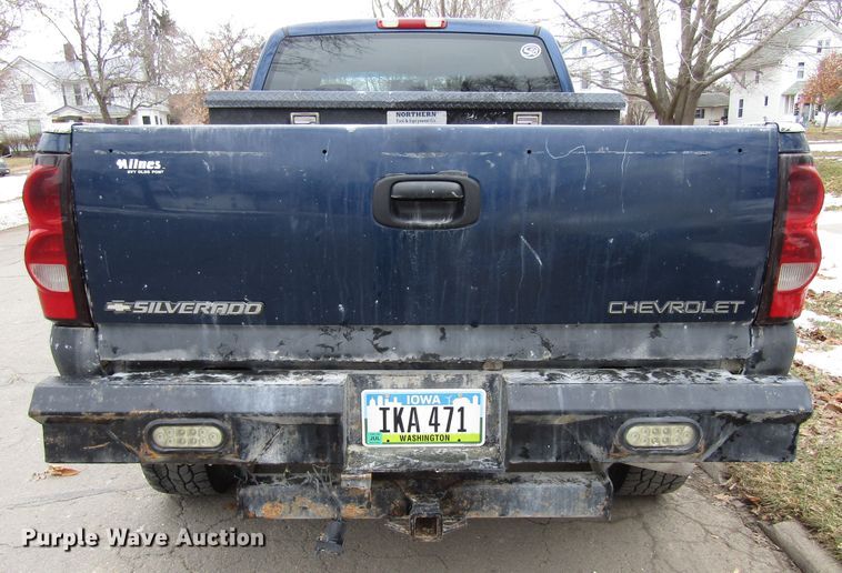 image for item FD9340 2001 Chevrolet Silverado 2500HD Ext. Cab pickup truck