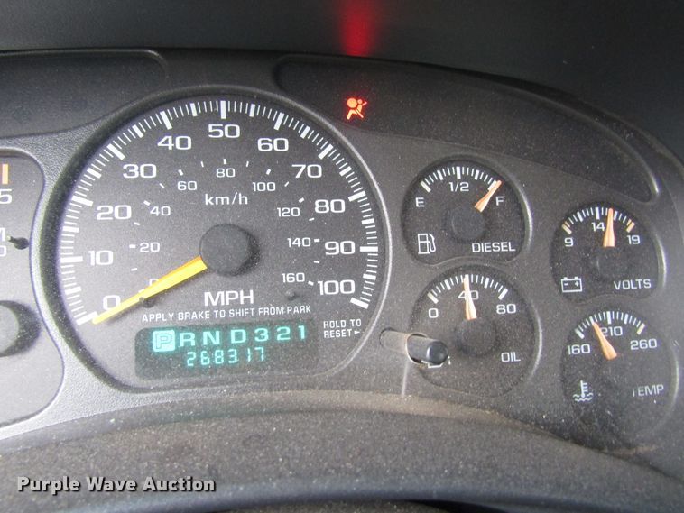 image for item FD9340 2001 Chevrolet Silverado 2500HD Ext. Cab pickup truck