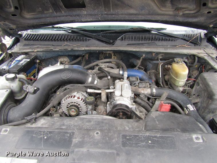 image for item FD9340 2001 Chevrolet Silverado 2500HD Ext. Cab pickup truck