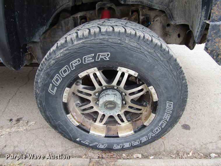 image for item FD9340 2001 Chevrolet Silverado 2500HD Ext. Cab pickup truck