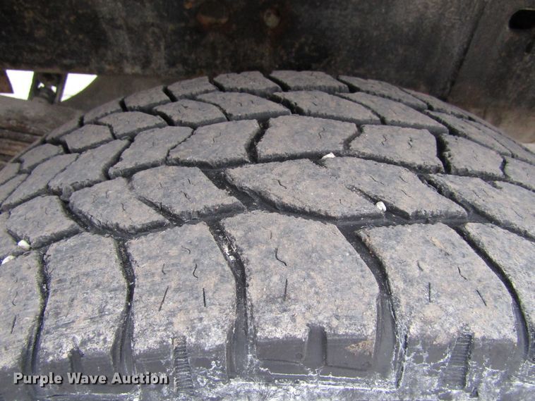 image for item FD9340 2001 Chevrolet Silverado 2500HD Ext. Cab pickup truck