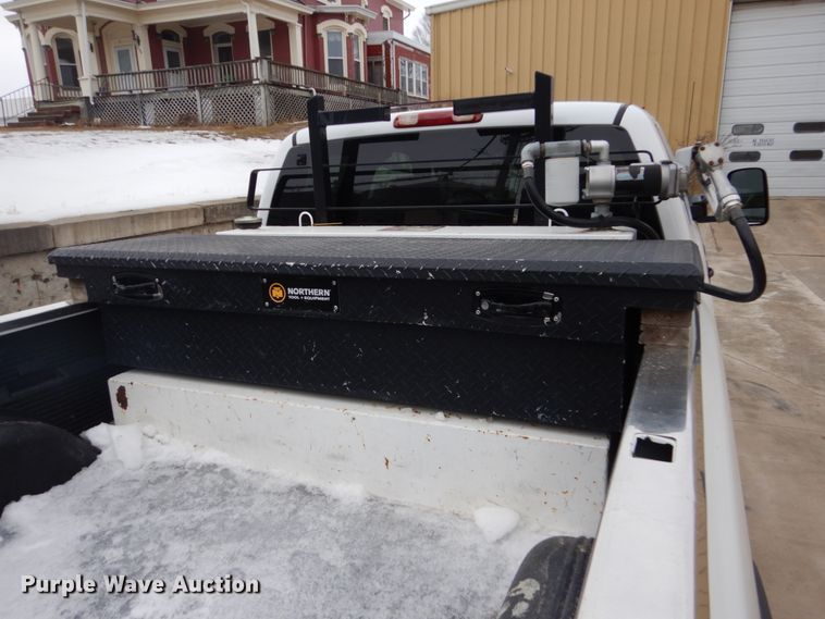 image for item FU9167 2002 Chevrolet Silverado 1500HD Ext. Cab pickup truck