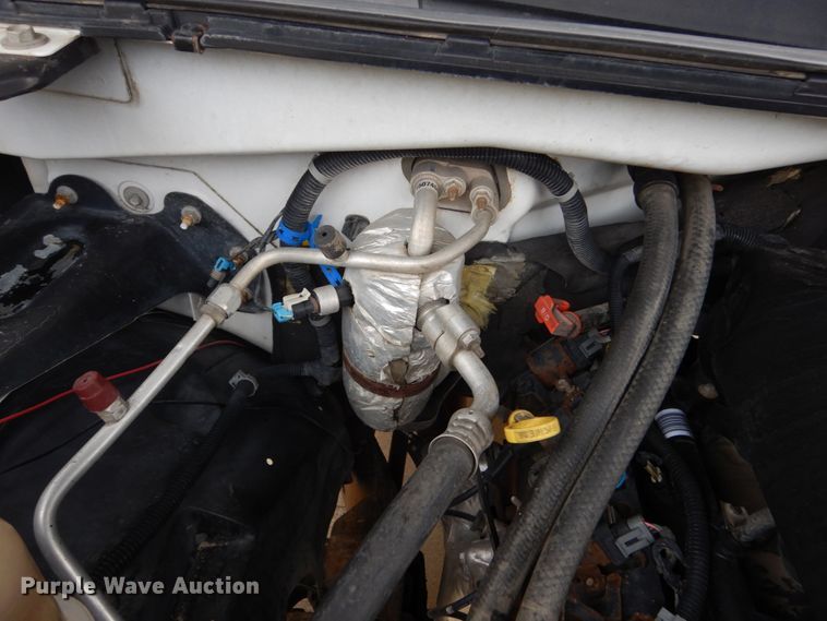 image for item FU9167 2002 Chevrolet Silverado 1500HD Ext. Cab pickup truck