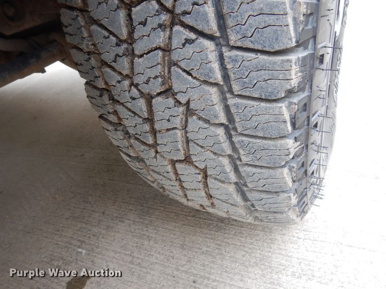 image for item FU9167 2002 Chevrolet Silverado 1500HD Ext. Cab pickup truck