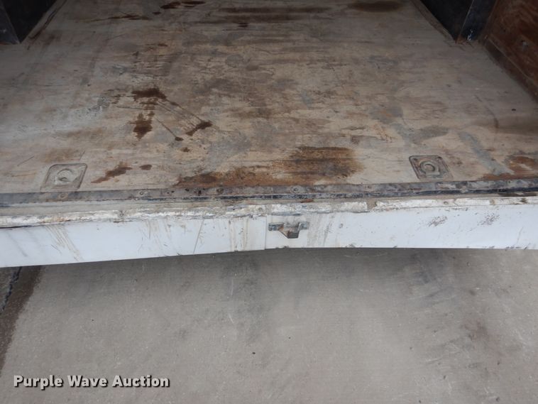 image for item FU9168 2000 Timberwolf enclosed cargo trailer