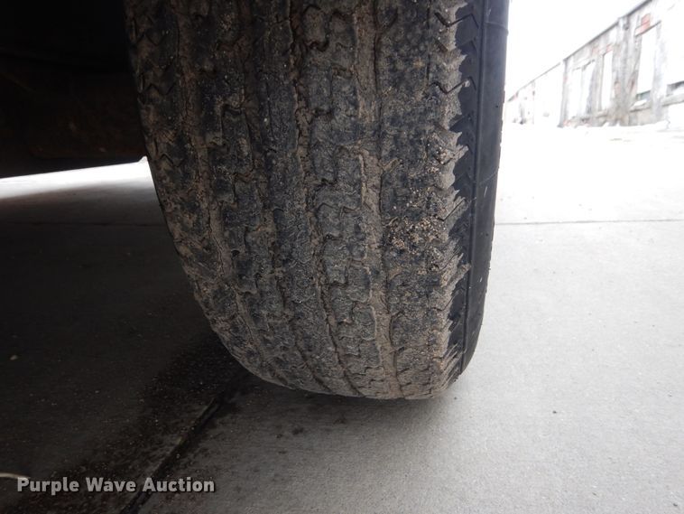 image for item FU9168 2000 Timberwolf enclosed cargo trailer