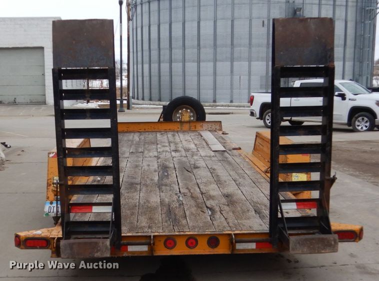 image for item FU9170 2011 Redi Haul equipment trailer