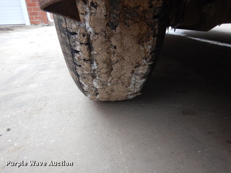 image for item FU9170 2011 Redi Haul equipment trailer