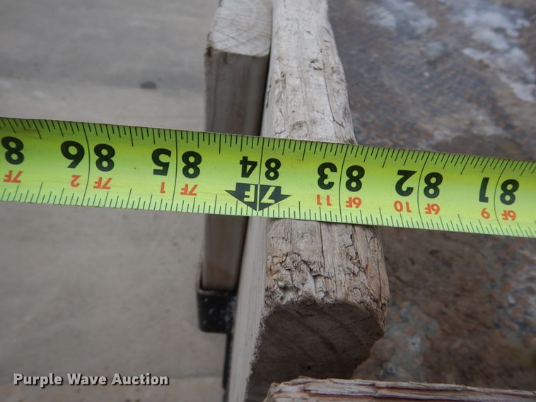 image for item FU9172 2001 Ford F350 Super Duty Crew Cab flatbed pickup truck