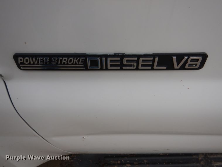 image for item FU9172 2001 Ford F350 Super Duty Crew Cab flatbed pickup truck