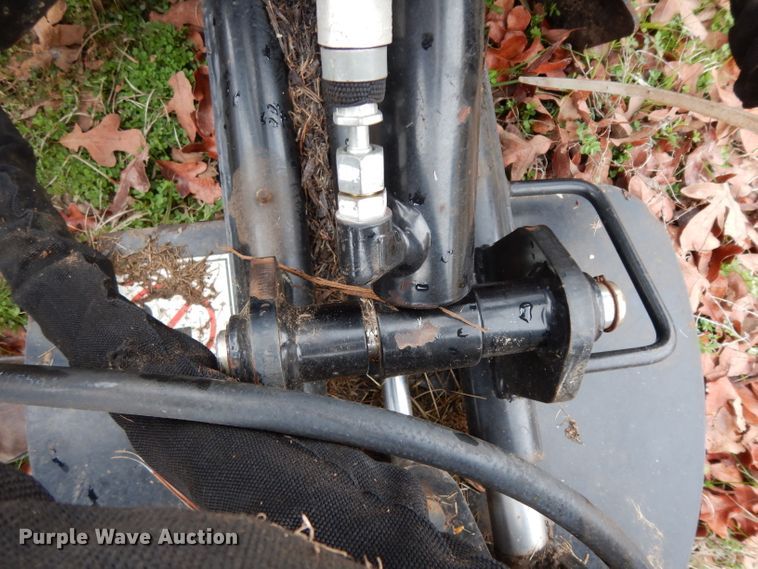 image for item FU9749 Caterpillar SG18B skid steer stump grinder