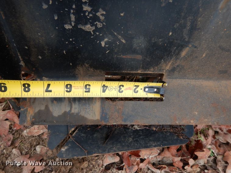 image for item FU9749 Caterpillar SG18B skid steer stump grinder