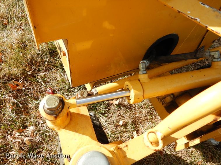 image for item FY9309 2007 Vermeer SC352 stump grinder