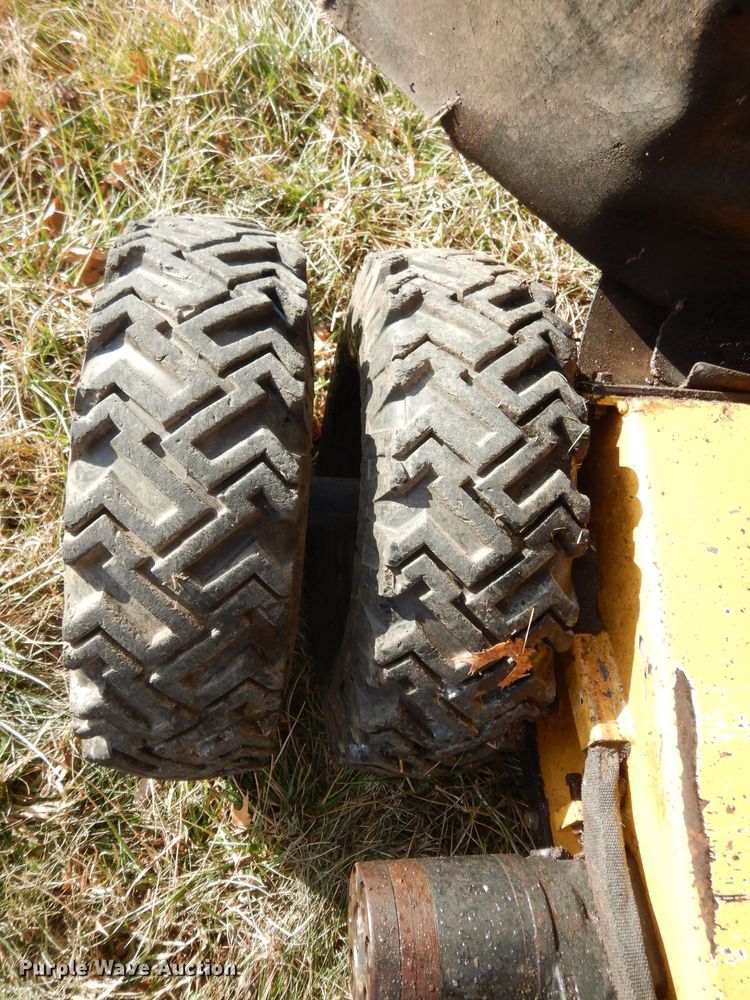 image for item FY9309 2007 Vermeer SC352 stump grinder