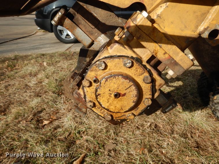 image for item FY9309 2007 Vermeer SC352 stump grinder
