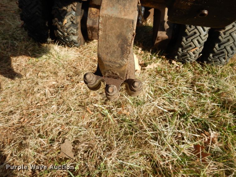 image for item FY9309 2007 Vermeer SC352 stump grinder