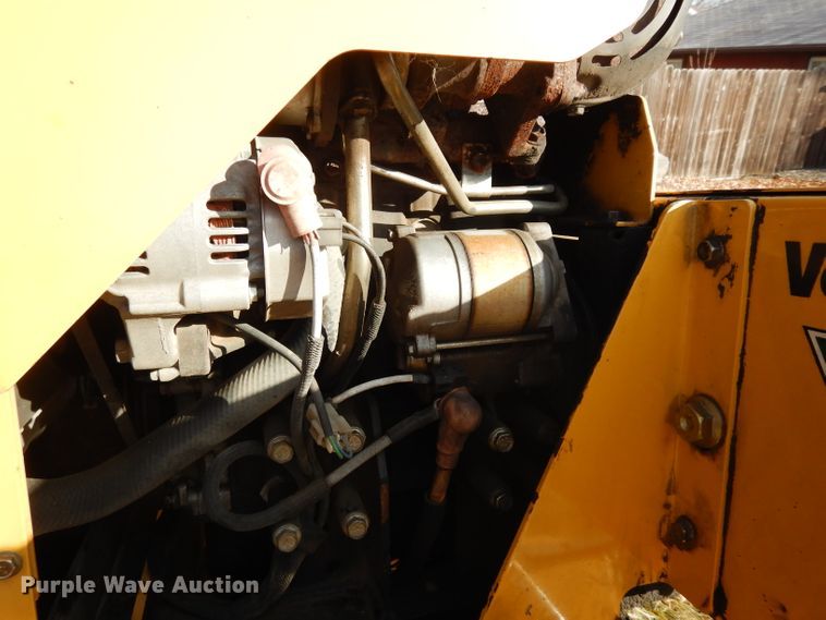 image for item FY9309 2007 Vermeer SC352 stump grinder