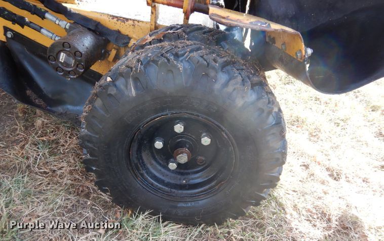 image for item FY9309 2007 Vermeer SC352 stump grinder