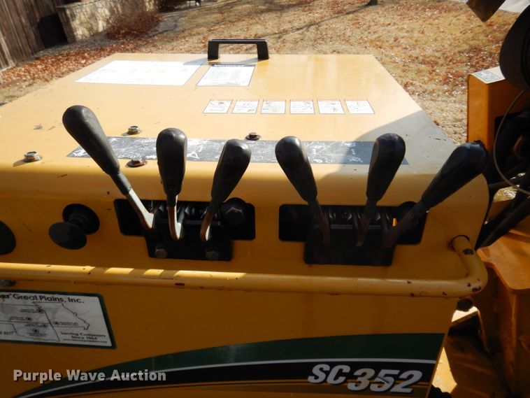 image for item FY9309 2007 Vermeer SC352 stump grinder